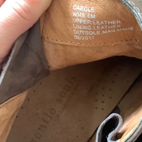 Gentle Souls by Kenneth Cole Women's Carter Mid-Top Sneaker 6 - Picture 6 of 6